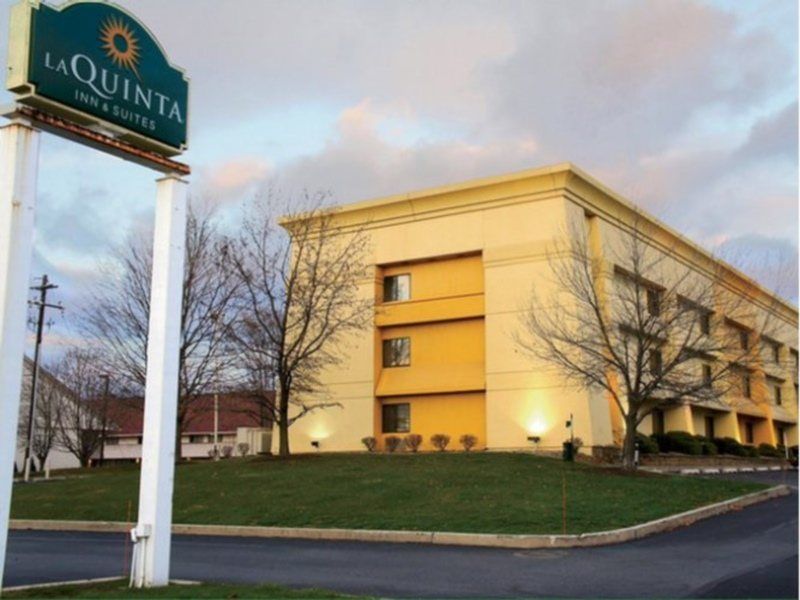 La Quinta By Wyndham Harrisburg Airport Hershey Exterior photo